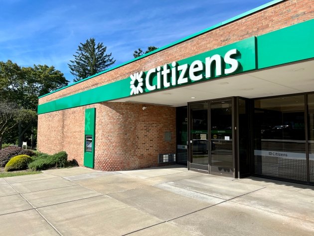 Citizens Financial stock climbs after Q4 earnings top consensus on NII, fees (CFG:NYSE)