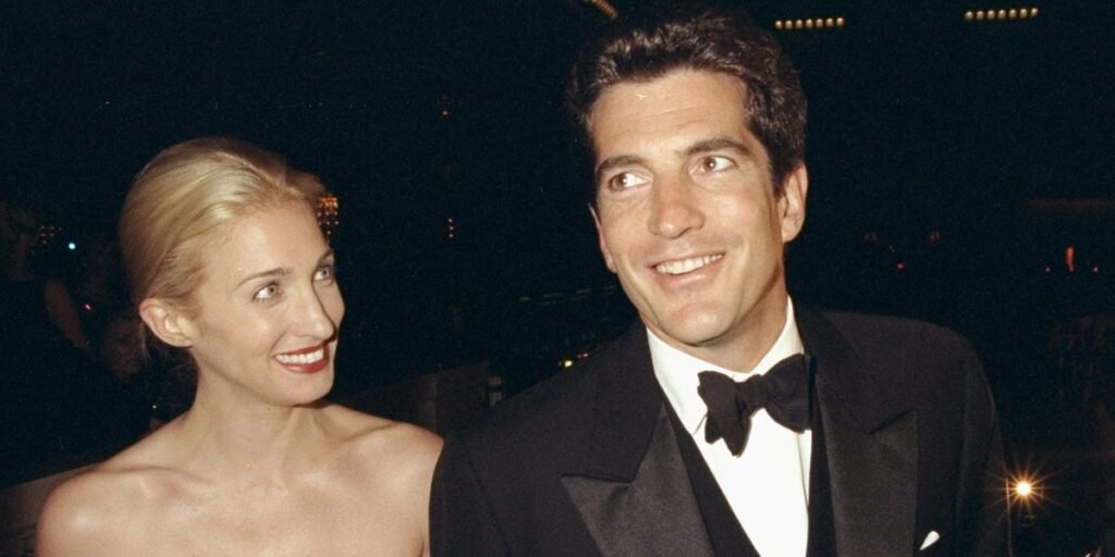 Carolyn Bessette Kennedy’s Best Outfits, Fashion Moments