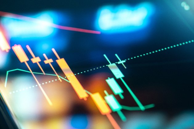 Lowest Quant ranked mid-cap stocks with positive EPS surprises (SPSC:NASDAQ)