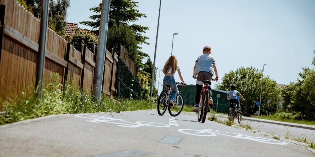 Free-Range Mom: I Let My 8-Year-Old Son Roam the Neighborhood Freely