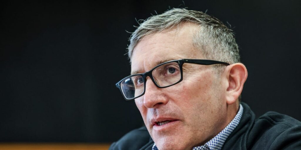 The CEO of Oura Says He ‘Lurks’ in Employyee Slack Channels