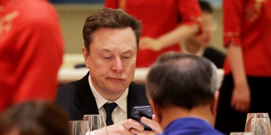 SpaceX Is Hiring — and Elon Musk Says He’ll Read Your Application