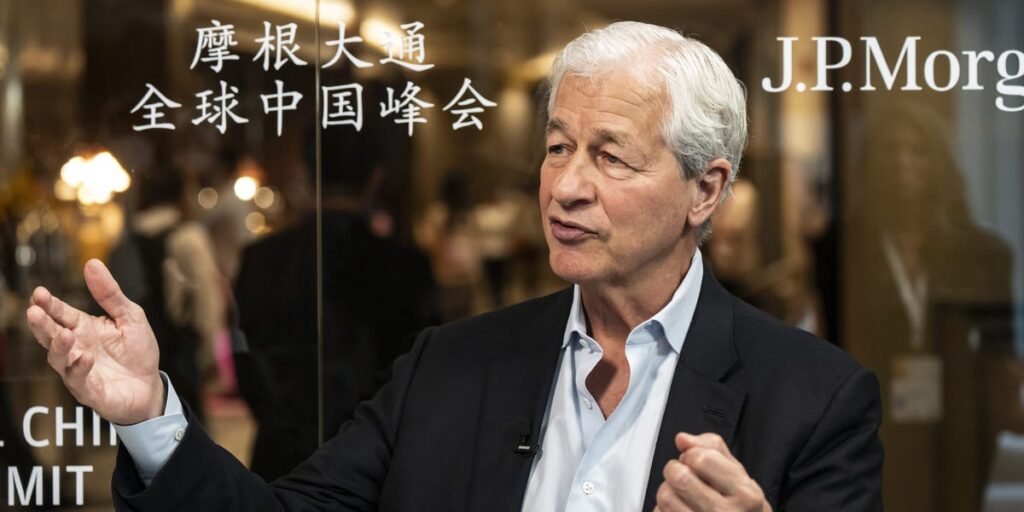Jamie Dimon Said He’ll Hire Fewer Bankers — and More ‘AI People’