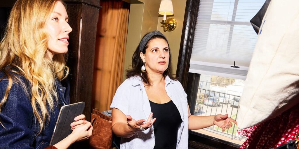Paid Professional Stylist $1,600 to Teach Me How to Dress, Fix Closet
