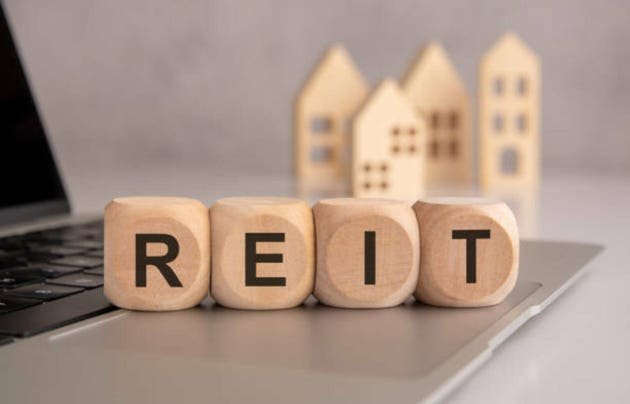 Small-cap U.S. REITs losing steam: 10 weakest names by momentum grades