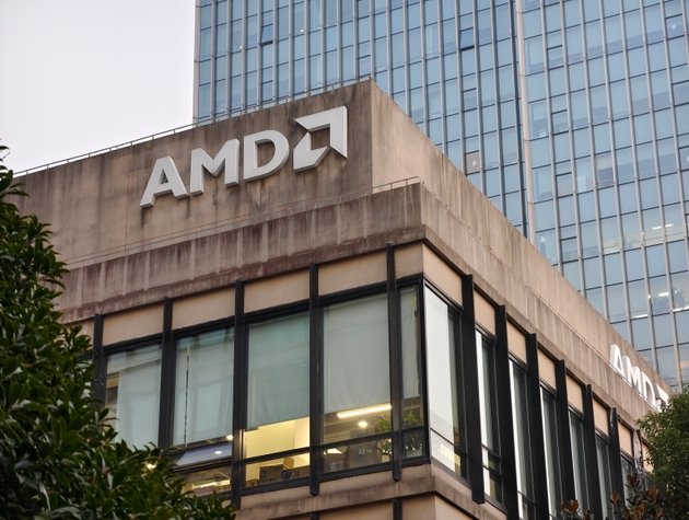 AMD stock rallies after MEXT acquisition; targets AI memory bottleneck