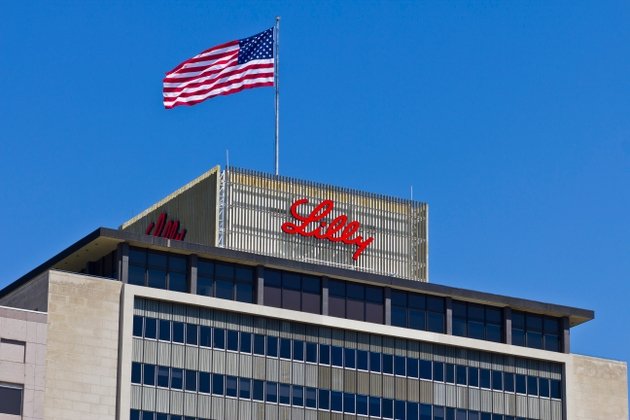 Lilly, AlzeCure ink Alzheimer’s drug deal (LLY:NYSE)