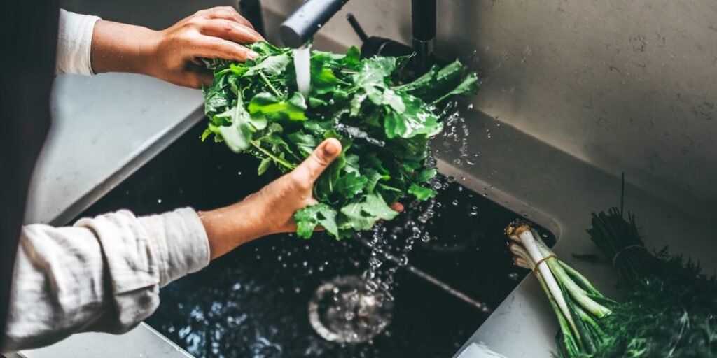 Parasitic Diarrhea Outbreak: Produce to Avoid, How to Prepare Food