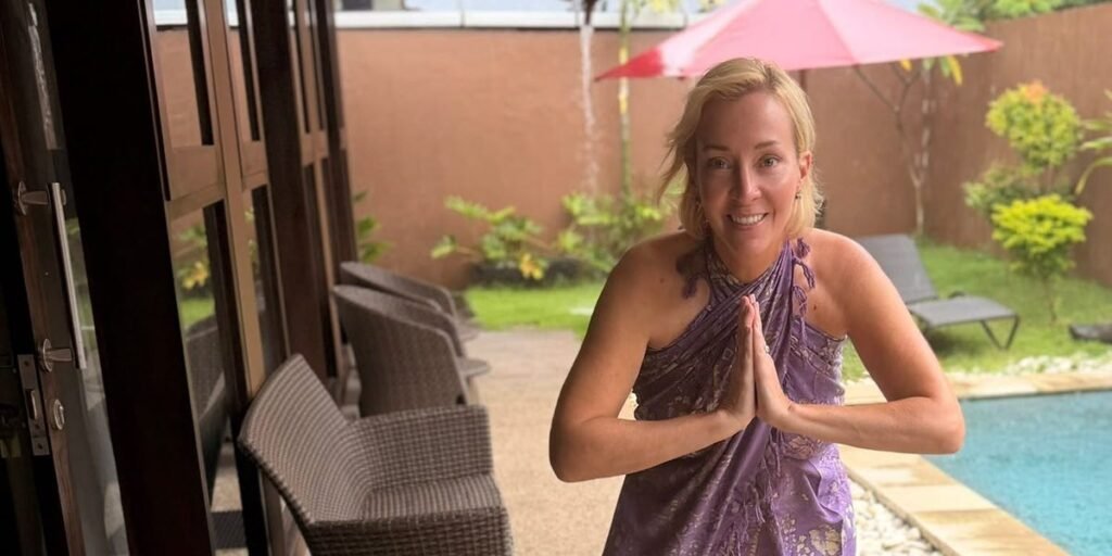 She Retired Early to Slow Travel; Participation Helped Her Feel at Home