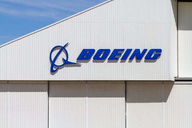 Boeing CEO sees next-gen single-aisle jet pushed to next decade (BA:NYSE)