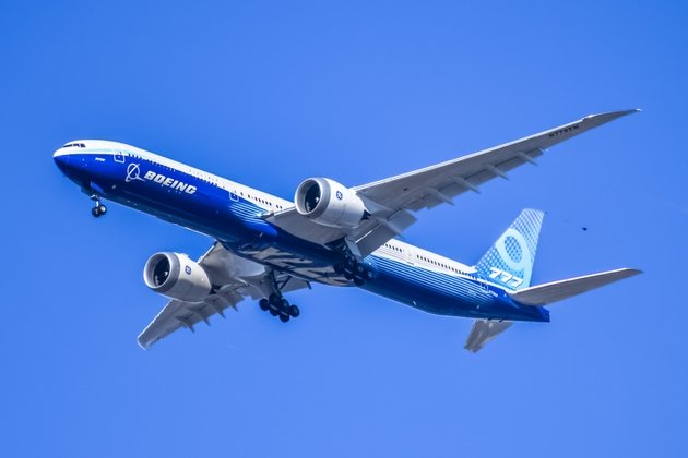 Boeing puts production ahead of plane orders at Farnborough (BA:NYSE)