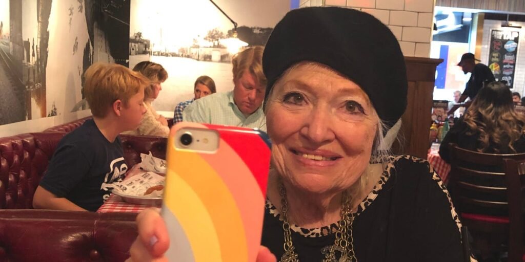 Caring for My 88-Year-Old Mom Means Being Her Tech Support