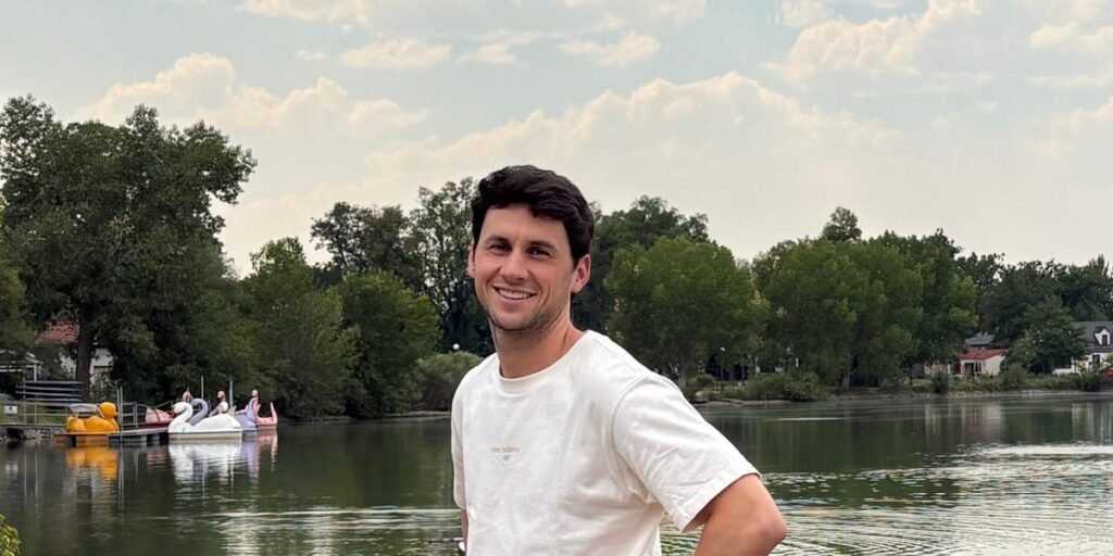 I’m a VC Who’s Chosen $120 Worth of AI Subscriptions Over an Intern