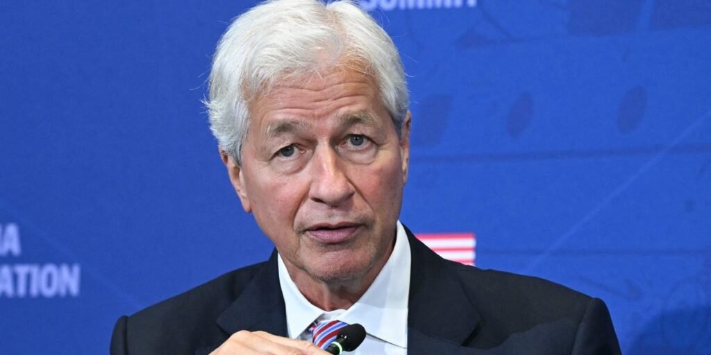 Jamie Dimon Says Dollar Could Lose Reserve Status If US Loses Edge