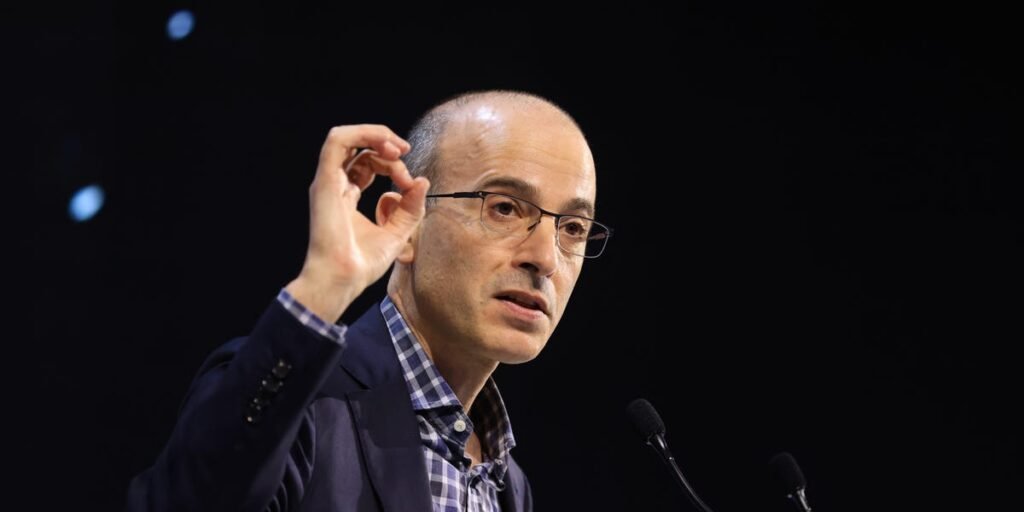 ‘Sapiens’ Author Says ‘Now Is the Time’ to Resist Giving AI Rights