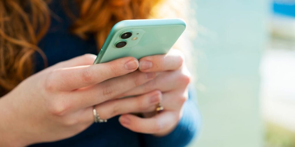 Texters Have Feelings About ChatGPT in Group Chats