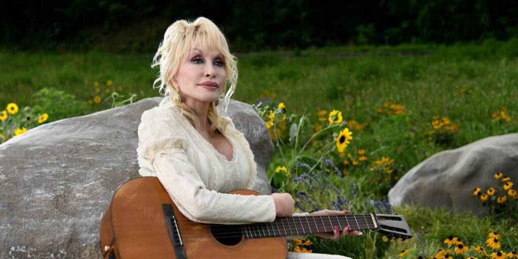 Dolly Parton’s Death Prompts Rare National Flag Tribute