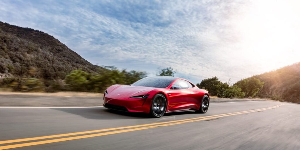 Tesla Delays Roadster Reveal Due to Severe Weather