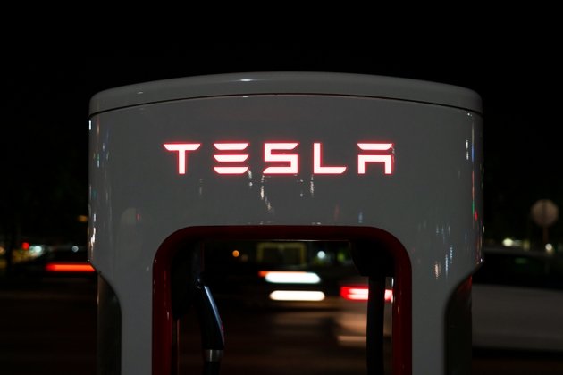 Tesla commences semi-truck deliveries, reaffirms 50,000 annual output target (TSLA:NASDAQ)