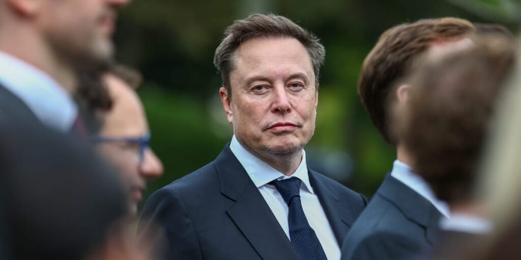 Elon Musk Says He’s Had AI Psychosis 6 Times in the Last Year